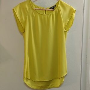 Flowy yellow top